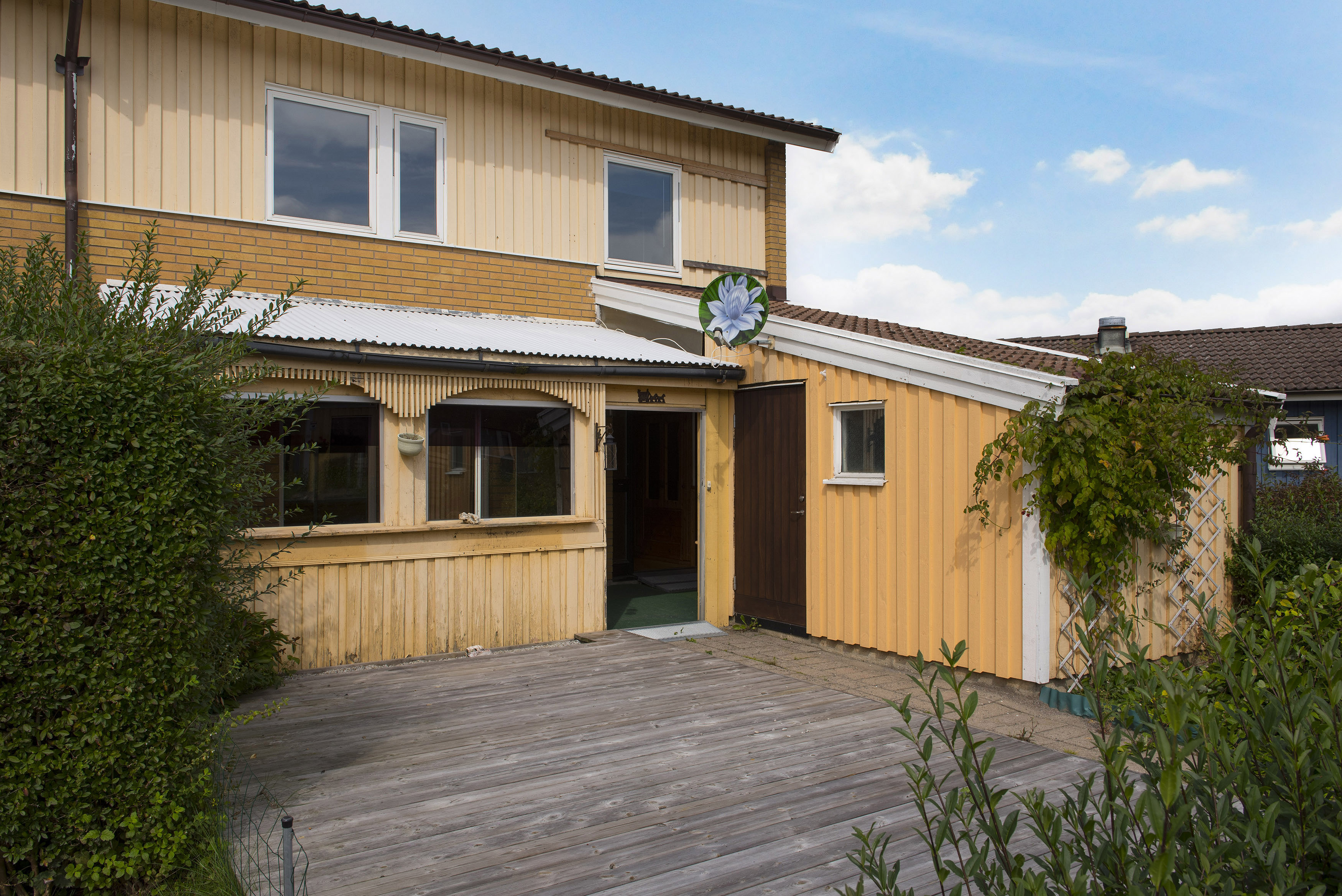 Trevligt bostadsrätts radhus med stor potential! sÃ
ld! livsrum ...